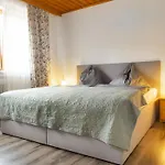Bei Hanni Apartman